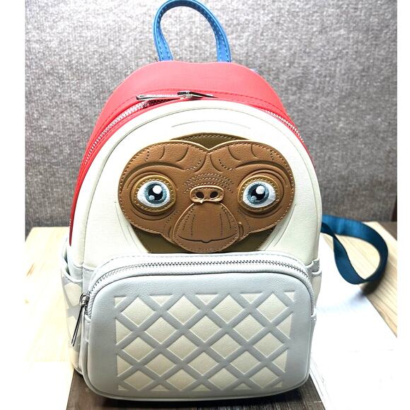ET Loungefly Purse Backpack Shoulder Bag 80s Universal Exclusive Elliot Mini New - Picture 2 of 9
